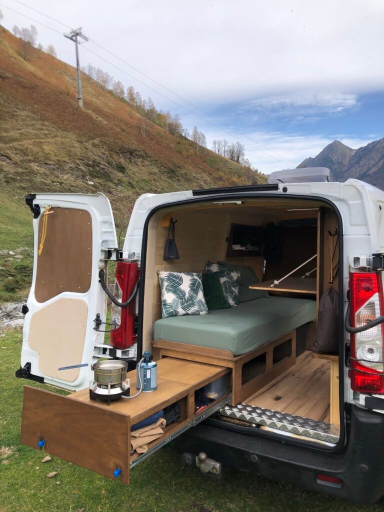 Construction de Tiny Houses et aménagement de vans sur mesure